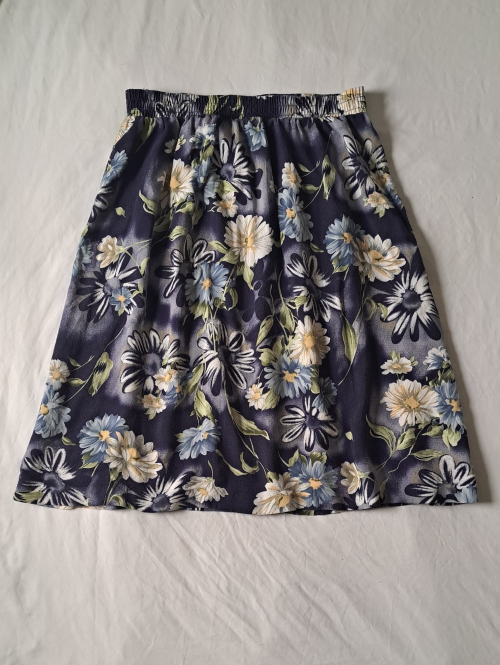 ​Vintage 90s Floral Navy Blue A-Line Elastic Waist Skirt Size M - Made in USA